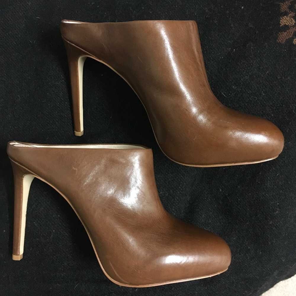 New Leather Louise et Cie heels